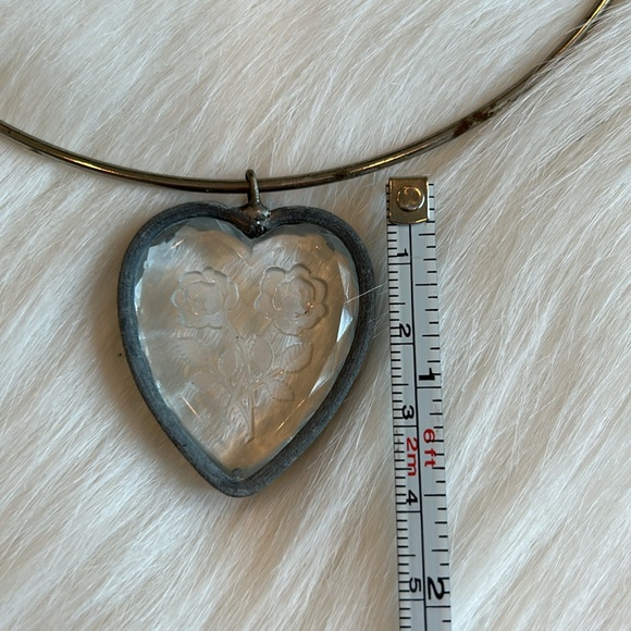 Vtg Beveled Lead Crystal Heart with Flowers Choker Necklace - Picture 8 of 12